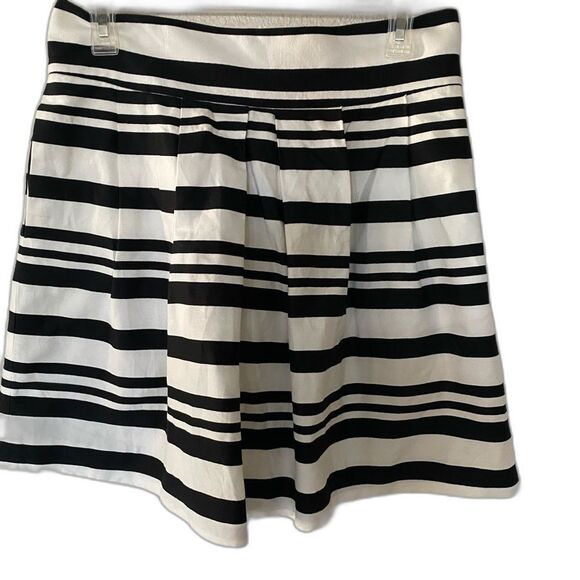 LOFT Striped Linen Mini Skirt – Black/White, Size 6P - Picture 1 of 6